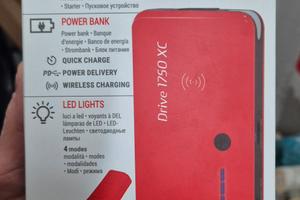 AVVIATORE BOOSTER MULTIFUNZIONE AUTO PROFESSIONALE