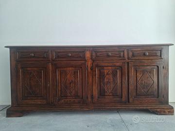 mobile in legno massello