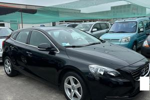 Volvo V40 T2 R-design Kinetic 2.0 Benzina ok neo p