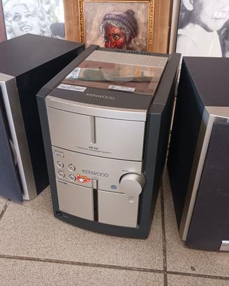 IMPIANTO Audio musicassette-CD- Radio e 2 casse