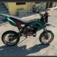 Sca.mbio 2 moto 50c -prezzo simbolico leggere desc