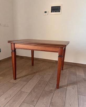 Tavolo in legno