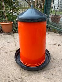 Mangiatoia per polli