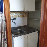 Lavandino con mobile e ante con scolapiatti