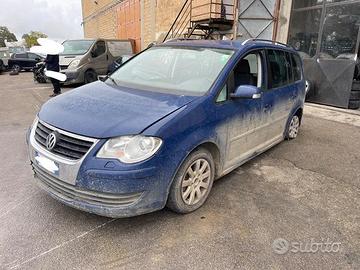 Ricambi Volkswagen Touran 2.0 TDI 140cv del 2003