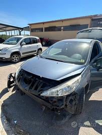 Auto incidentata