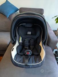 Seggiolino Primo Viaggio + Base Isofix per Auto