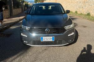 VOLKSWAGEN TROC
