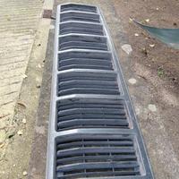 griglia anteriore jeep  Cherokee 