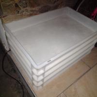 Contenitori per per l'impianto per la pizza