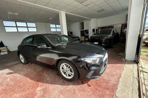 Mercedes-benz A 180 d Automatic Business