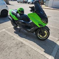 Moto tmax