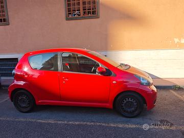 Toyota Aygo 1.0 12V VVT-i 3 porte Orange Connect M