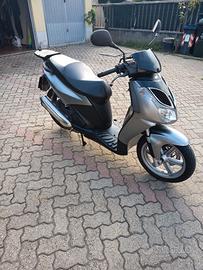 Aprilia sport city 200