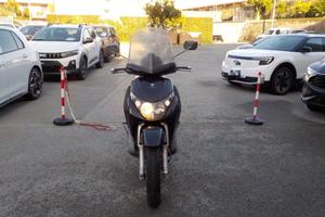 PIAGGIO Beverly 250 Anno