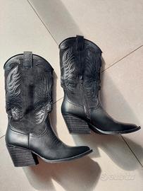 stivali camperos a punta