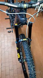 Parafango fibra di carbonio per Ohlins rfx 36/38 d