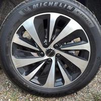 Pneumatici Michelin E-Primacy mis. 235/50 R19