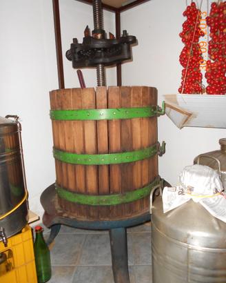 Attrezzatura per vino