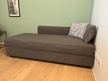 Divanetto contenitore