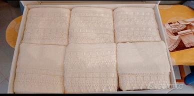 Set asciugamani con merletto 