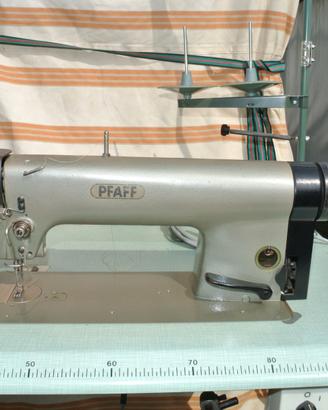 macchina da cucire PFAFF 463-6/01  220volt
