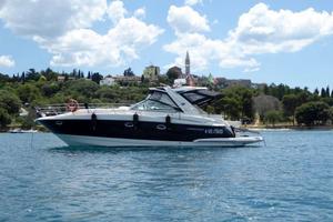 Monterey Boats 415 Sport Yacht