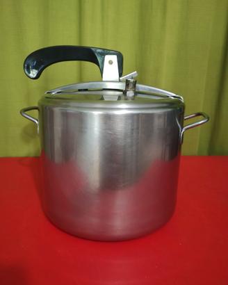 Pentola a pressione Aeternum 7l