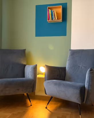 Poltrone artigianali stile vintage in velluto