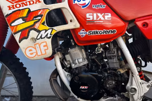 moto honda cr 125 da pista