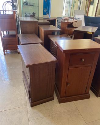 armadietti legno stile antico