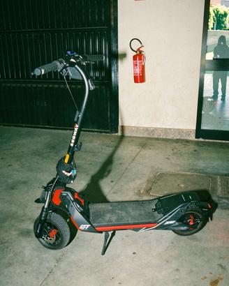 Monopattino Elettrico NINEBOT ZT3 PRO I