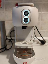 Macchina caffè Illy a cialde