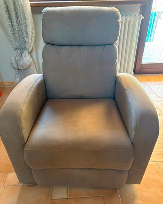 Poltrona reclinabile