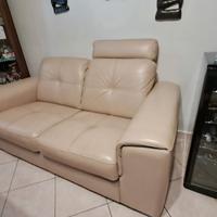 divano pelle beige 