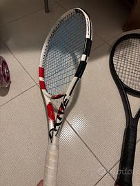 Varie racchette da tennis