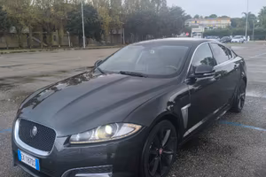 Jaguar XF Limited Edition Black Pack