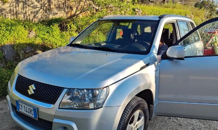 Suzuki Grand Vitara 1.9 Ddis 4x4 gancio traino omo
