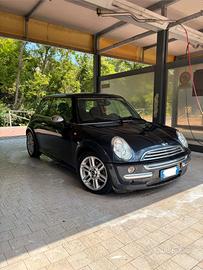 MINI One D 2006