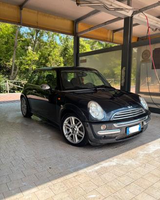 MINI One D 2006