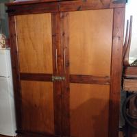 armadio bottiglie vino