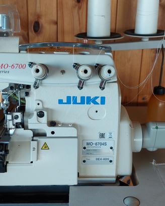 macchina da cuci/taglio professionale JUKI