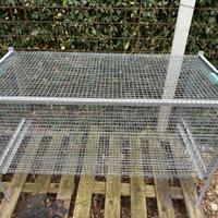 Gabbia galline e conigli