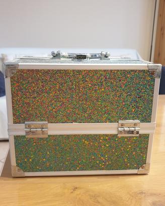VALIGETTA ESPANDIBILE - MAKEUP TRAIN CASE.
