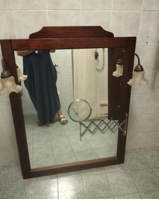Specchio bagno in legno con due lampade