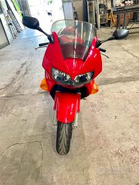 Honda vfr 800 rc46