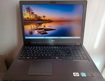 FUJITSU U759 15.5”- I5-8365U (vPRO) 8GB-256GB