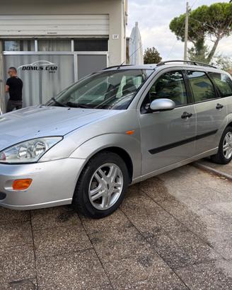 Ford Focus 1.8 TDDi cat SW Ghia