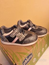 scarpa strappo chicco