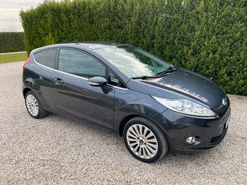 Ford Fiesta 1.4 GPL e Benzina